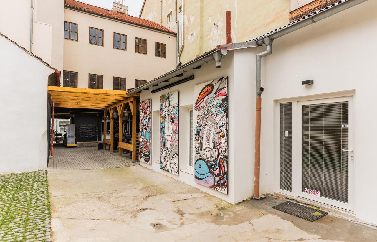 Visitinn Apartments & Hostel Πράγα Εξωτερικό φωτογραφία